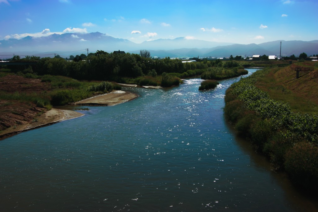 富良野川とベベルイ川・ヌッカクシ富良野川の合流点